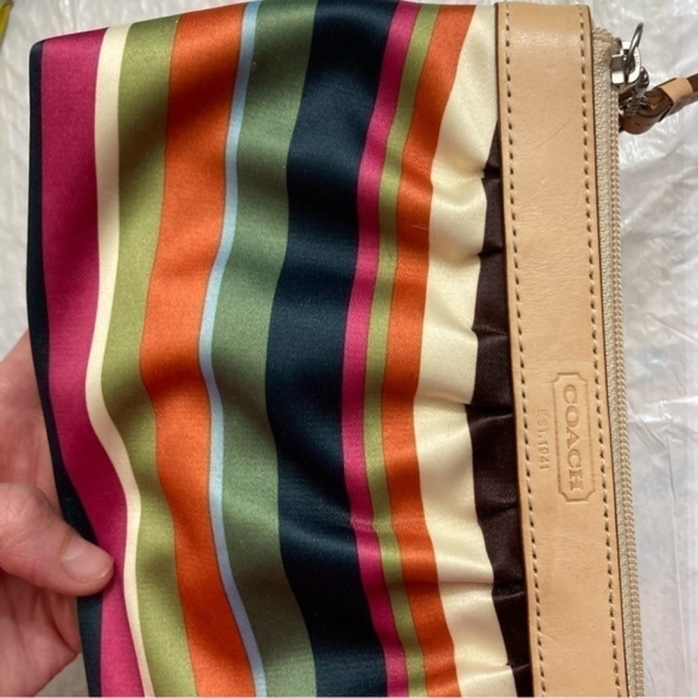 Coach vintage y2k rare multicolor legacy wristlet clutch bag - Picture 10 of 12